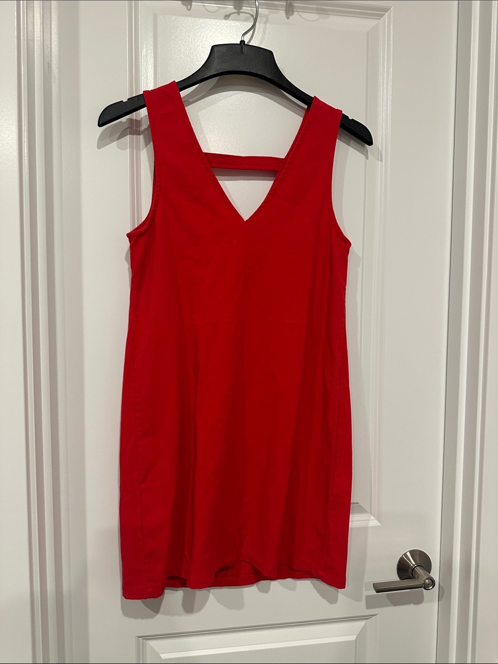 Abercrombie & Fitch Classic Red V-Neck Sleeveless Dress